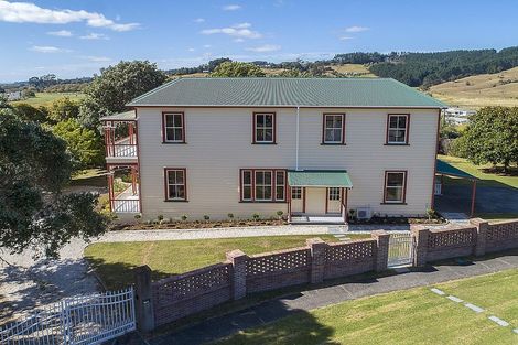 Photo of property in 14 Nelson Street, Helensville, 0800