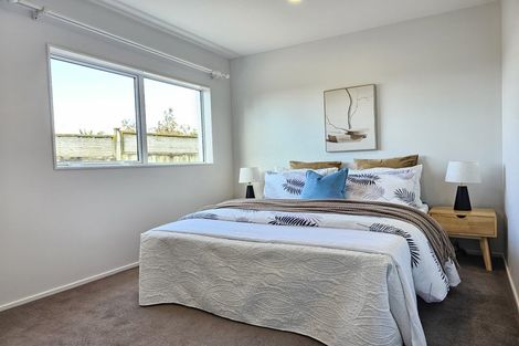 Photo of property in 65 Zara Court, Windsor Park, Auckland, 0632