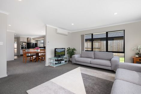 Photo of property in 23 Fearnley Grove, Pyes Pa, Tauranga, 3112