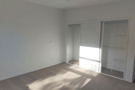 Photo of property in 4/40 Scarlet Oak Drive, Schnapper Rock, Auckland, 0632