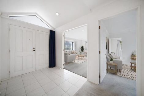 Photo of property in 170 Botany Road, Botany Downs, Auckland, 2010