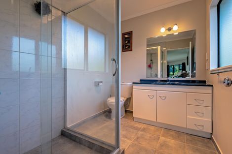 Photo of property in 402 Turitea Road, Turitea, Palmerston North, 4472