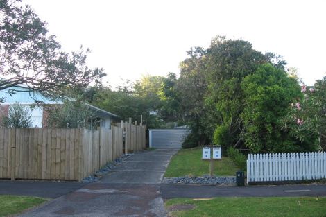 Photo of property in 1/17 Mount Carmel Place, Meadowbank, Auckland, 1072