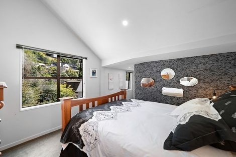 Photo of property in 49 Goldfield Heights, Queenstown, 9300