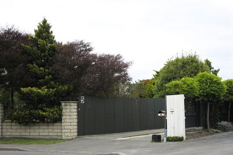 Photo of property in 5 Hegan Place, Rangiora, 7400