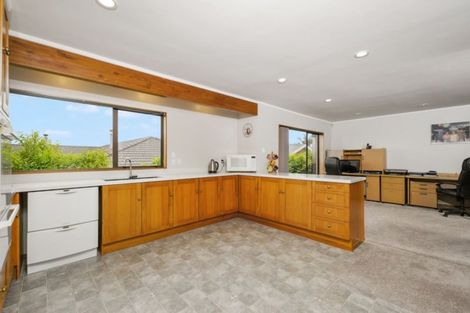 Photo of property in 109 Wiseley Road, West Harbour, Auckland, 0618