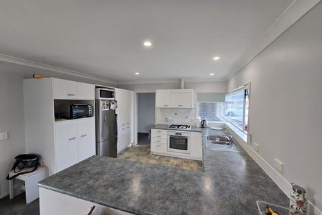 Photo of property in 6 Harvest Court, Paraparaumu, 5032