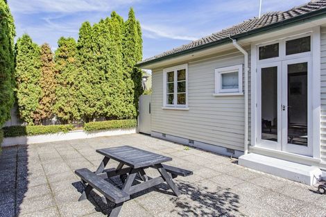 Photo of property in 100a Papanui Road, Merivale, Christchurch, 8014
