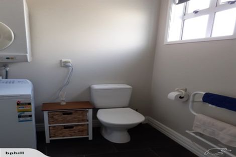 Photo of property in 32 Pipitea Street, Thorndon, Wellington, 6011