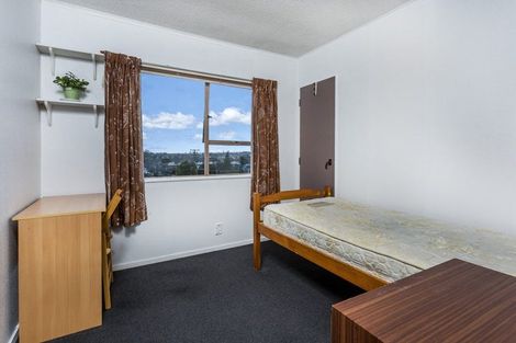 Photo of property in 1/90 Lynwood Road, New Lynn, Auckland, 0600