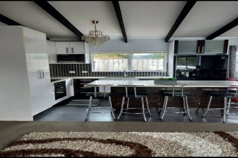 Photo of property in 57c Kamara Road, Glen Eden, Auckland, 0602