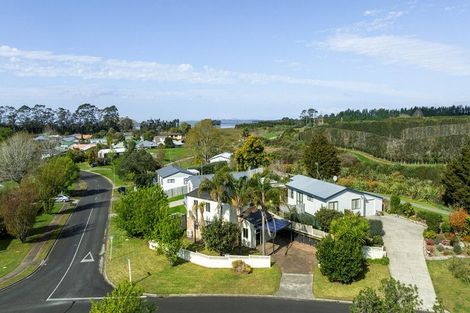 Photo of property in 14a Robinson Street, Katikati, 3129