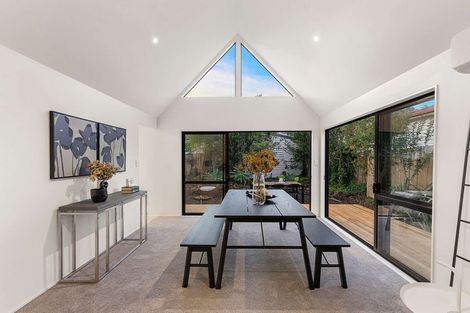 Photo of property in 2/30 Tristram Avenue, Forrest Hill, Auckland, 0620