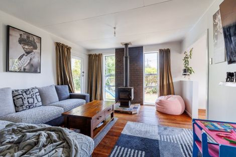 Photo of property in 9 Anderson Street, Eketahuna, 4900