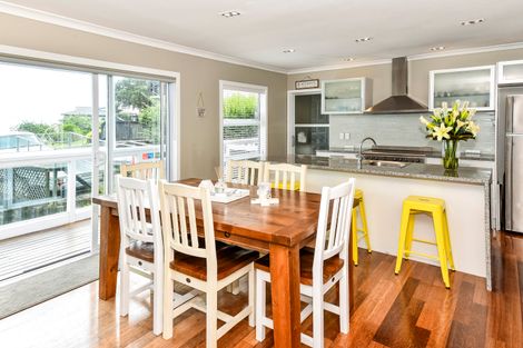 Photo of property in 8 Rewa Road, Maraetai, Auckland, 2018