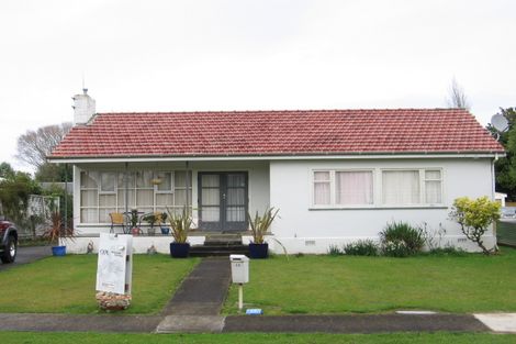 Photo of property in 12 Antrim Place, Hokowhitu, Palmerston North, 4410