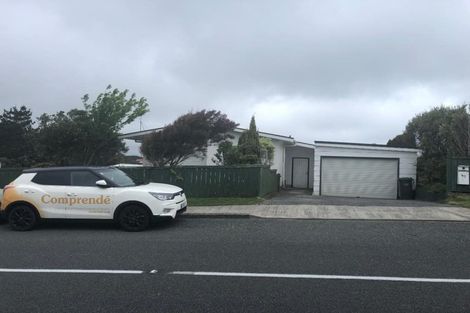 Photo of property in 60 Baylands Drive, Newlands, Wellington, 6037