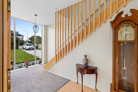 Photo of property in 5 Somerset Grove, Waitarere Beach, Levin, 5510