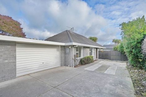 Photo of property in 2/288 Pine Avenue, South New Brighton, Christchurch, 8062