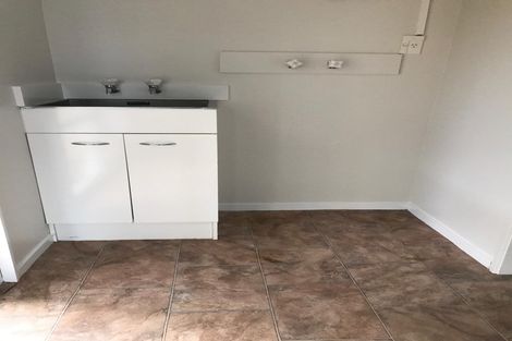 Photo of property in 2/74 Palmers Road, Clendon Park, Auckland, 2103