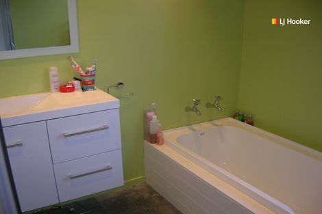 Photo of property in 21 Signal Hill Road, Opoho, Dunedin, 9010