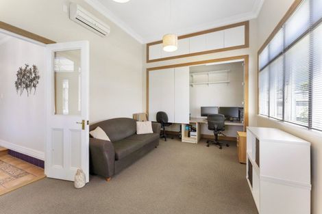 Photo of property in 154 Kings Crescent, Hutt Central, Lower Hutt, 5010