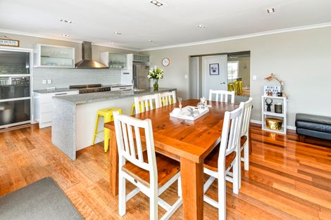 Photo of property in 8 Rewa Road, Maraetai, Auckland, 2018