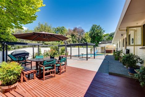 Photo of property in 90 Simla Avenue, Havelock North, 4130