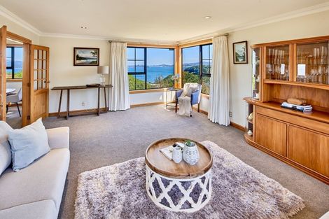 Photo of property in 63 Maungaraki Road, Korokoro, Lower Hutt, 5012