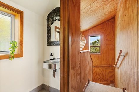 Photo of property in 131a Cockayne Road, Khandallah, Wellington, 6035