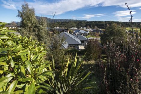 Photo of property in 9 Tui Drive, Picton, 7220