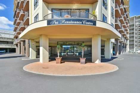 Photo of property in The Rennaissance, 5j/18 Ronwood Avenue, Manukau, Auckland, 2104