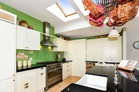 Photo of property in 55 Jeffreys Road, Fendalton, Christchurch, 8052