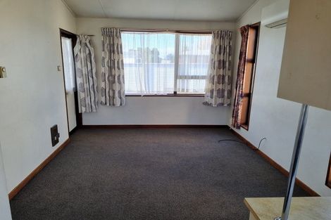Photo of property in 1-12/71 Main Street, Mataura, 9712