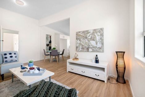 Photo of property in 49 Candia Road, Swanson, Auckland, 0614