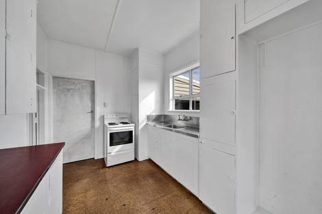 Photo of property in 12 Clive Street, Hawera, 4610