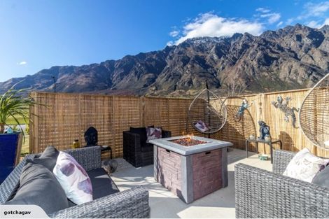 Photo of property in 17 Bannister Street, Jacks Point, Queenstown, 9371