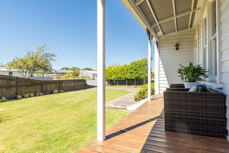 Photo of property in 92 Auckland Road, Greenmeadows, Napier, 4112