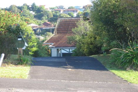 Photo of property in 1/28 Oaktree Avenue, Browns Bay, Auckland, 0630