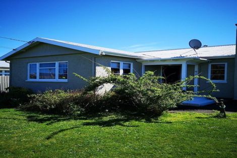 Photo of property in 14 Wyndham Street, Carterton, 5713