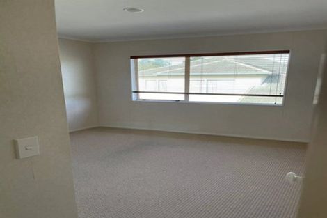 Photo of property in 28 Santa Ana Drive, Dannemora, Auckland, 2016