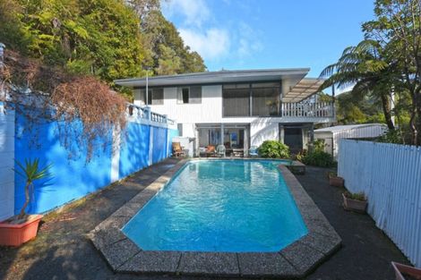 Photo of property in 6a Birch Terrace, Birchville, Upper Hutt, 5018