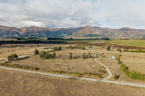 Photo of property in 66 Te Awa Road, Albert Town, Wanaka, 9382