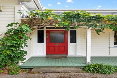 Photo of property in 93 Regent Street, Martinborough, 5711