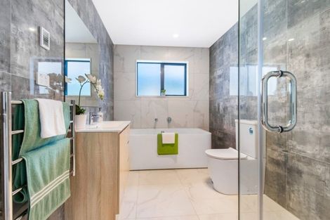 Photo of property in 15 Kearns Drive, Hobsonville, Auckland, 0616