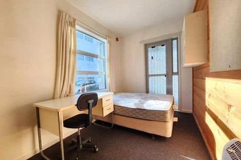 Photo of property in Drummond Street Flats, 1/19 Drummond Street, Mount Cook, Wellington, 6021