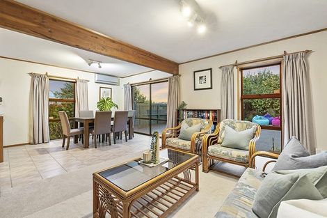 Photo of property in 85 Kennedy Avenue, Forrest Hill, Auckland, 0620