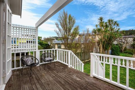 Photo of property in 202 Clyde Street, Island Bay, Wellington, 6023