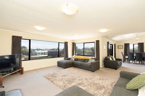 Photo of property in 4 Arataki Grove, Waitarere Beach, Levin, 5510