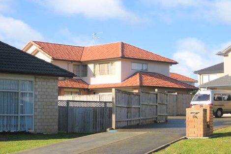 Photo of property in 32 Thornbury Crescent, East Tamaki Heights, Auckland, 2016